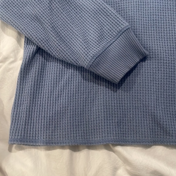 Two Pack Old Navy Thermals - Picture 4 of 7